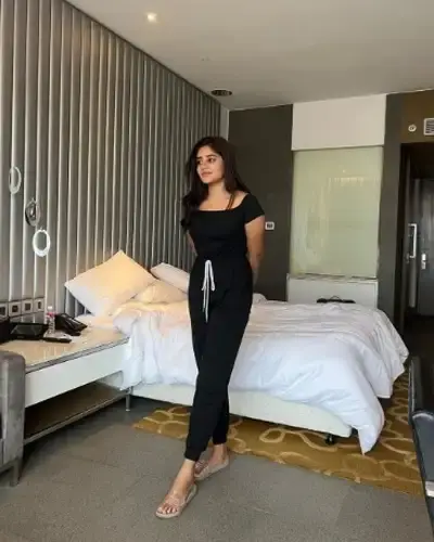 Call Girls Lutyens Bungalow Zone Cash On Delivery
